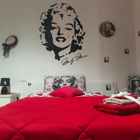 Chez Marie منزل للإقامة ليفورنو